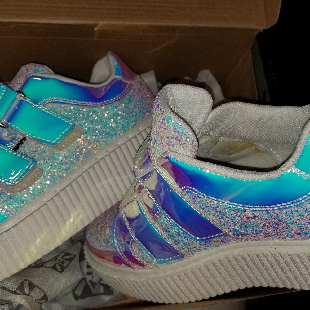IRIDESCENT DOUBLE VELCRO CASBAH CREEPER